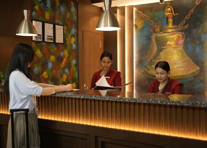 Hotel Lakhey 4*