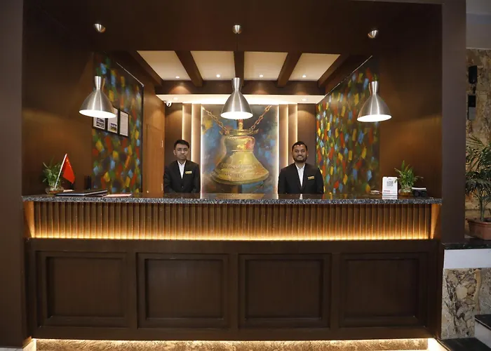 Hotel Lakhey 4*