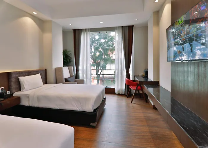 Hotel Lakhey 4*