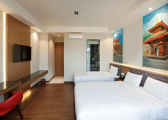 Lakhey Hotel 4*